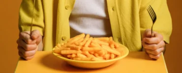 "التيار الكهربائي" قد يعالج شراهة الأكل.