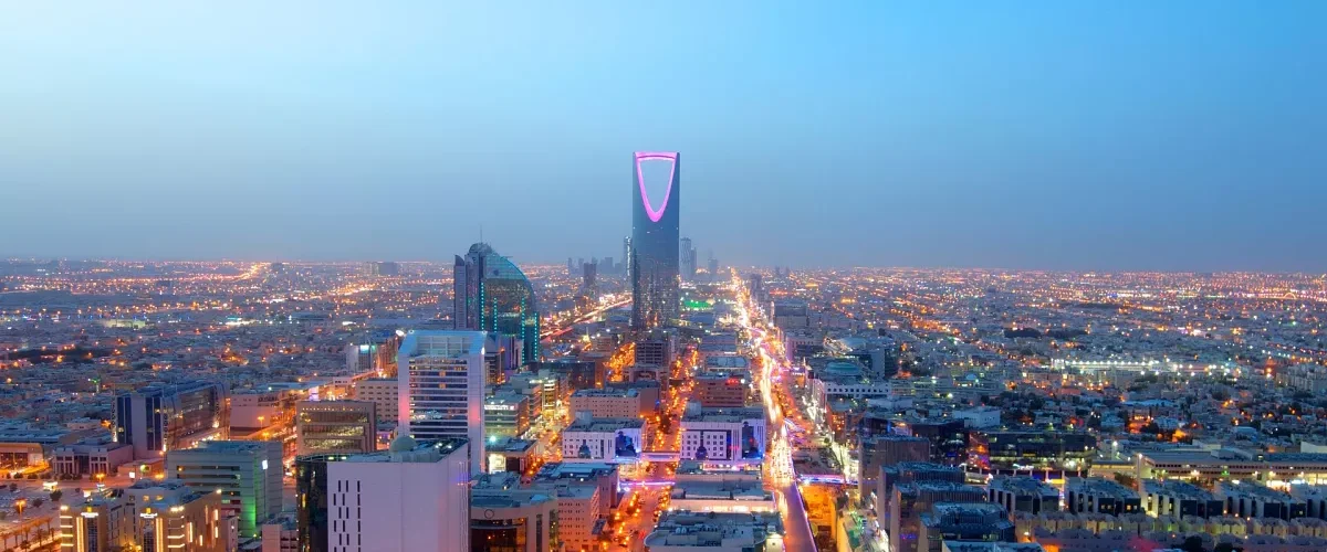 اختتام مؤتمر مكافحة التصحر في الرياض وتعهدات بأكثر من 12 مليار دولار لدعم استعادة حيوية الأراضي.