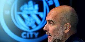 جوارديولا المدير الفني لنادي مانشستر سيتي الإنجليزي.