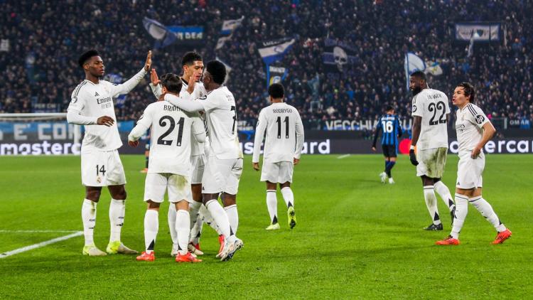 ريال مدريد يواجه باتشوكا في نهائي كأس الإنتركونتيننتال.