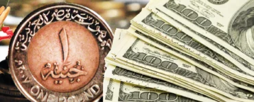 ارتفع سعر صرف الدولار في البنوك المصرية في تعاملات اليوم الاثنين متخطيا حاجز الـ51 جنيها للمرة الأولى في تاريخه.