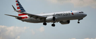 طائرة تابعة لشركة بوينغ.