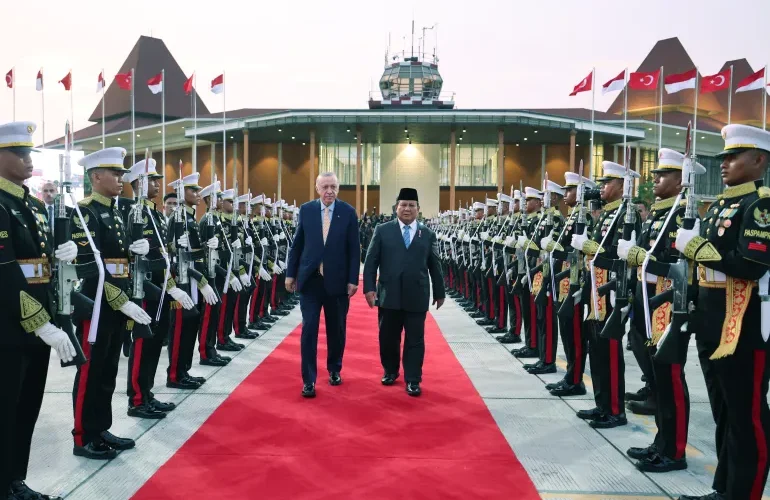 الرئيس التركي رجب طيب أردوغان ونظيره الإندونيسي برابوو سوبيانتو أكدا عزمهما تحقيق تجارة ثنائية بقيمة 10 مليارات دولار بحلول عام 2026