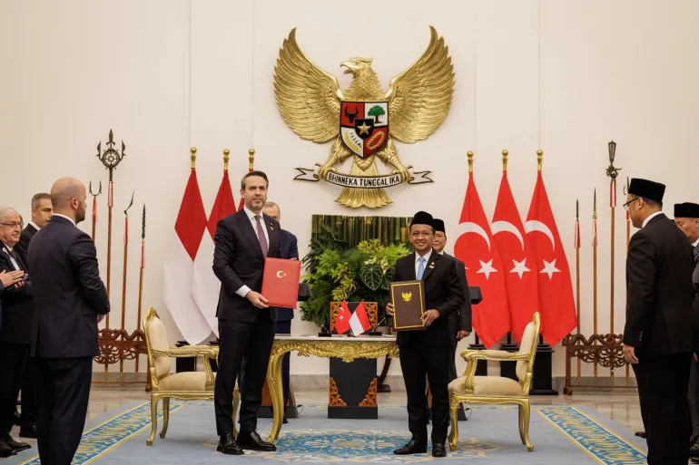 الجانبان اتفقا على تعزيز التعاون في مجالات التجارة والدفاع والطاقة والبنية التحتية